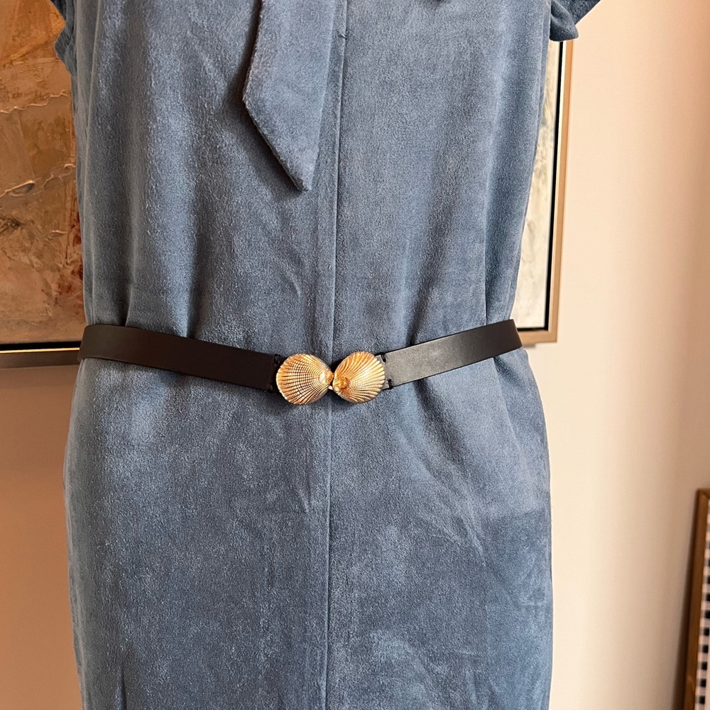 Talbots Navy Blue, Gold shell belt, XS